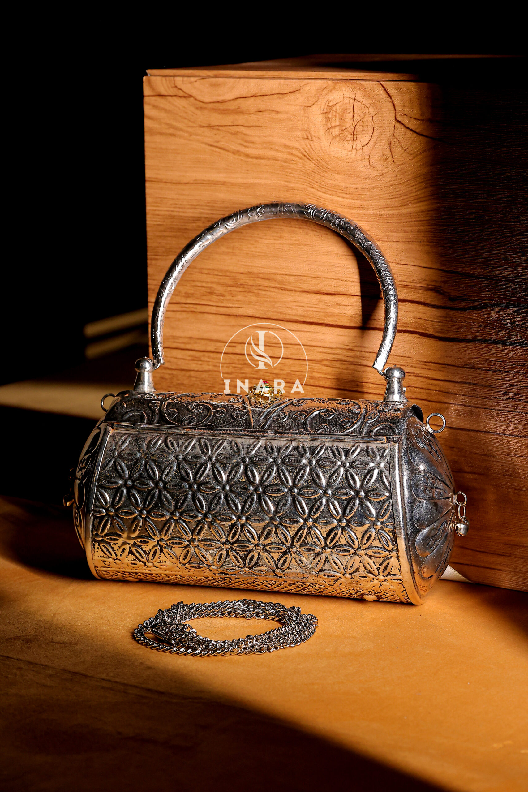 Metal silver base kundan bag - Image 3