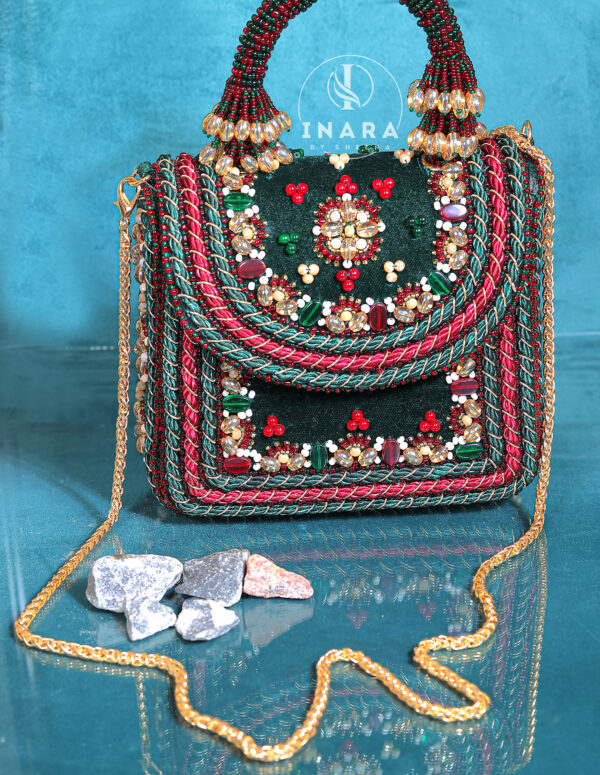 Elara clutch